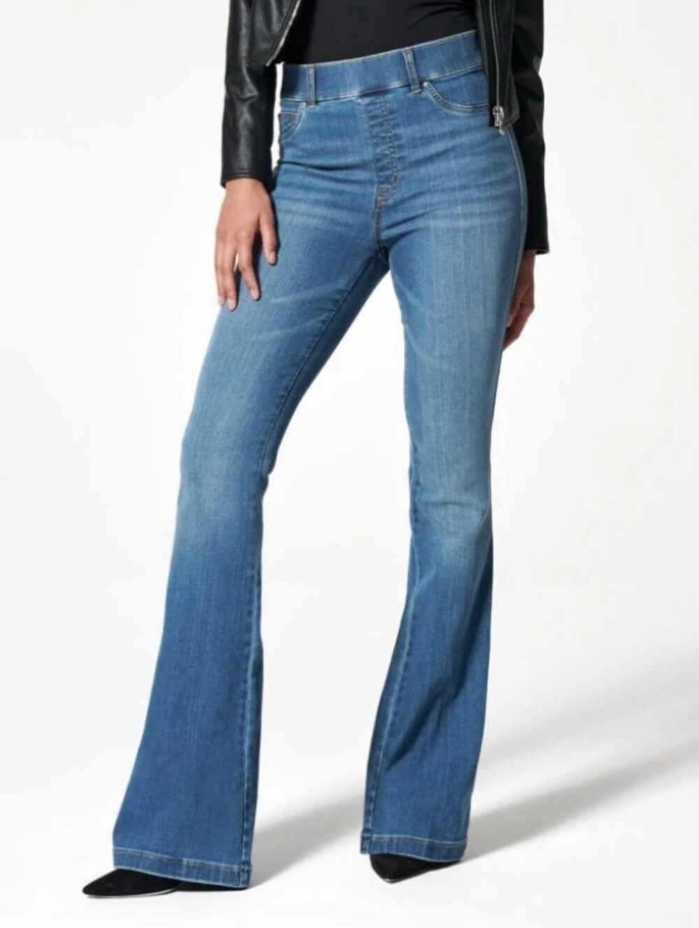 Spanx Shaping Everywhere Flare Jeans Blue Size Medium (Fits 8-10 US)